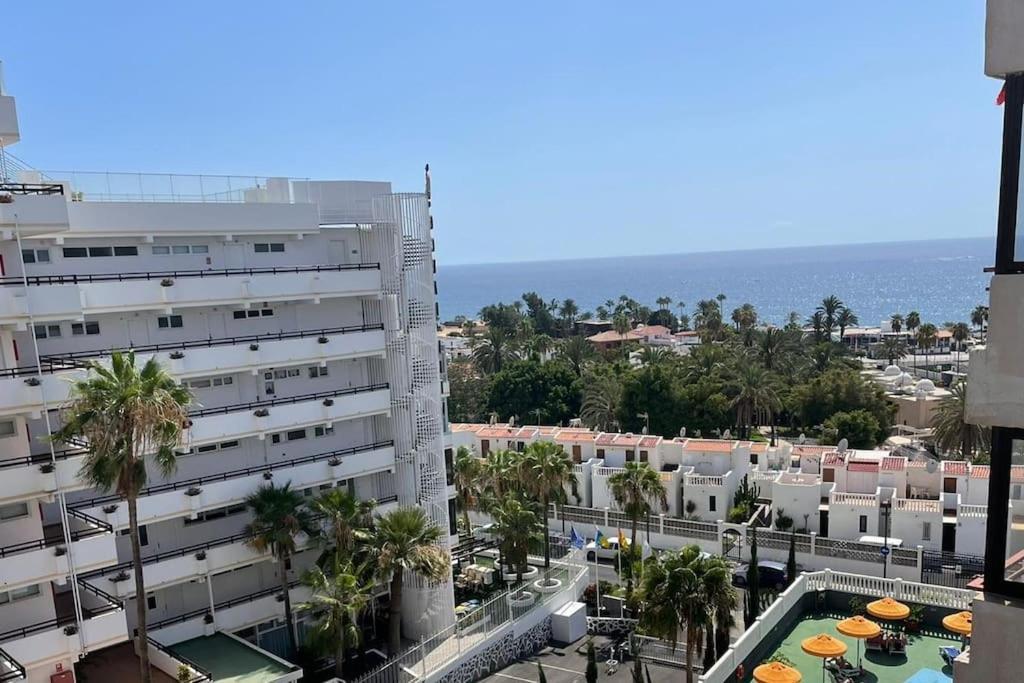 Alexander Apartment Playa De Las Americas Exterior photo